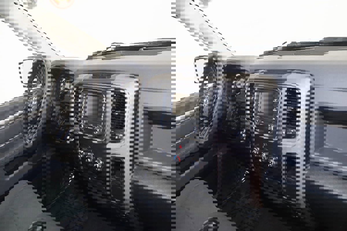 Used 2015 RAM 1500 Tradesman w/ Power & Remote Entry Group image 31