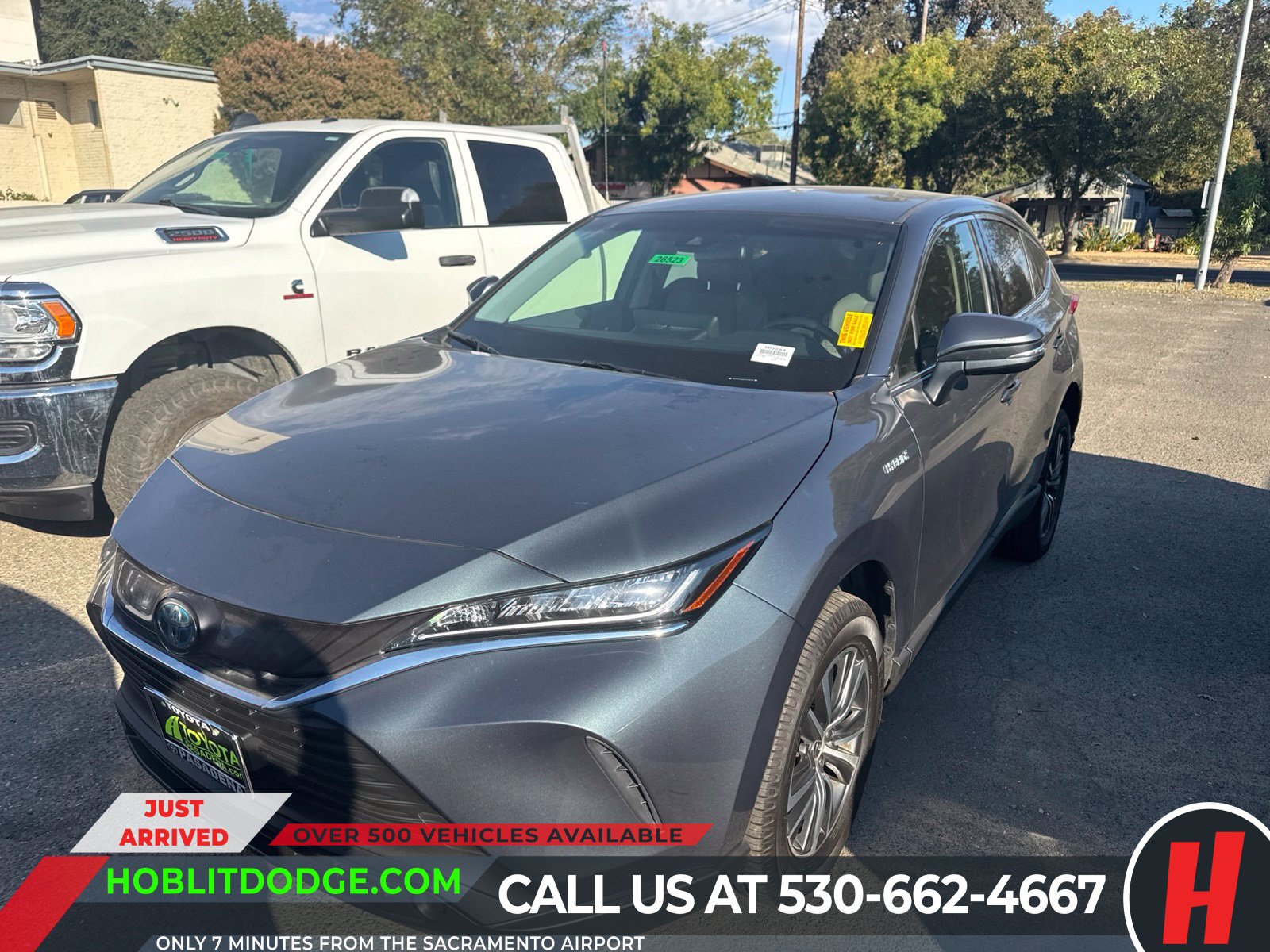 Used 2021 Toyota Venza LE w/ Carpet Mat Package (TMS)