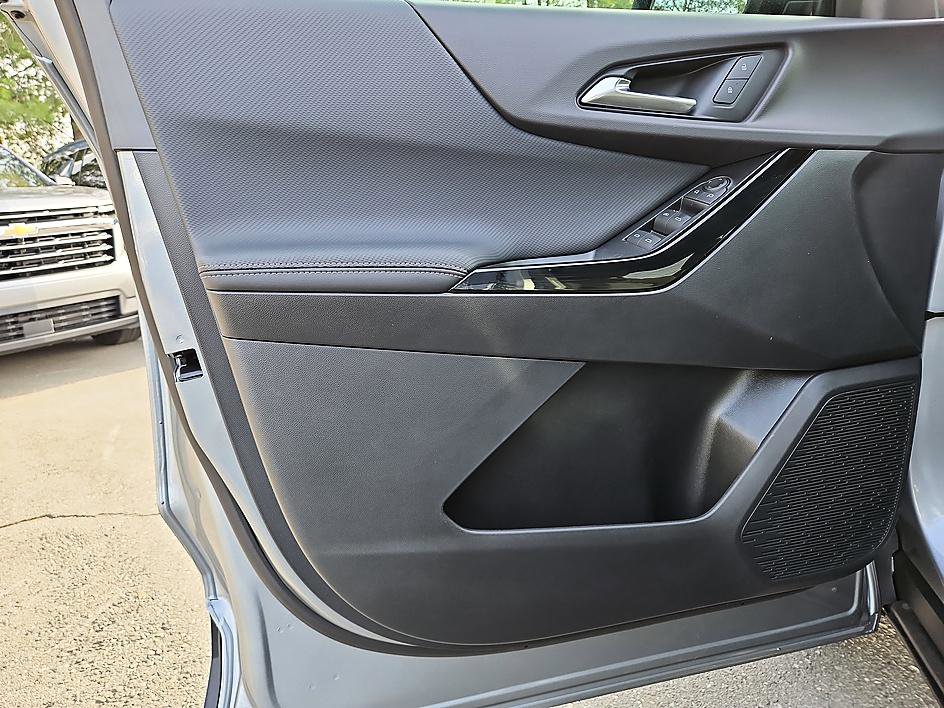 New 2026 Chevrolet Equinox LT w/ LPO, Floor Liner Package FWD image 13