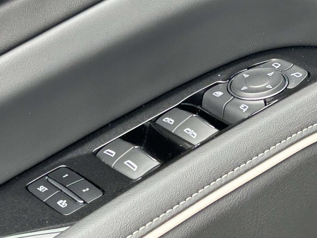 Used 2023 Cadillac Escalade Sport AWD/4WD image 16