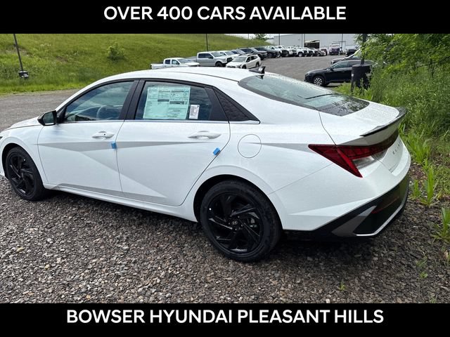 New 2026 Hyundai Elantra SEL Sport Premium FWD image 3