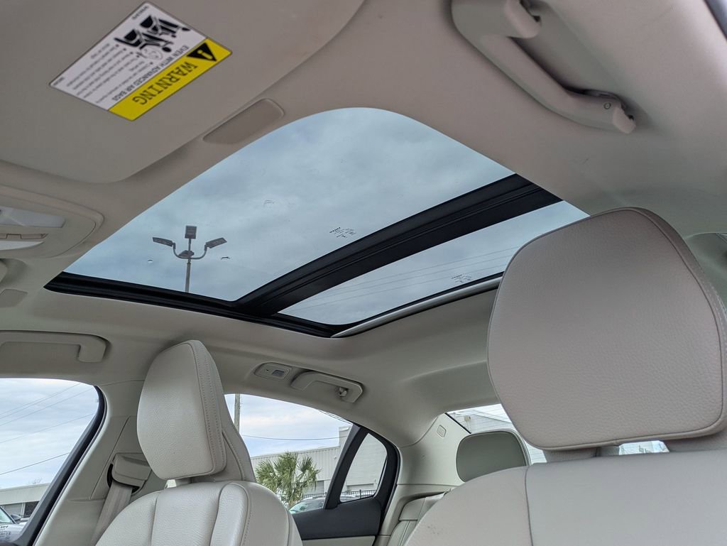 Used 2024 Volvo S60 B5 Plus image 25