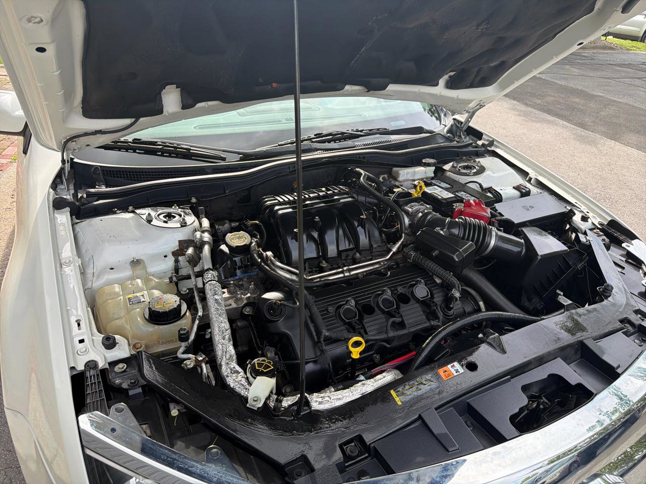 Used 2011 Ford Fusion SEL FWD image 45