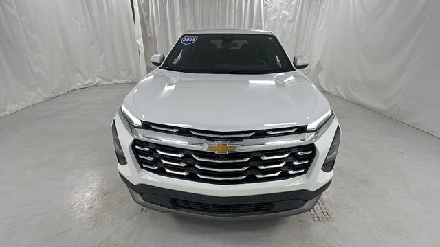 Used 2025 Chevrolet Equinox LT image 8