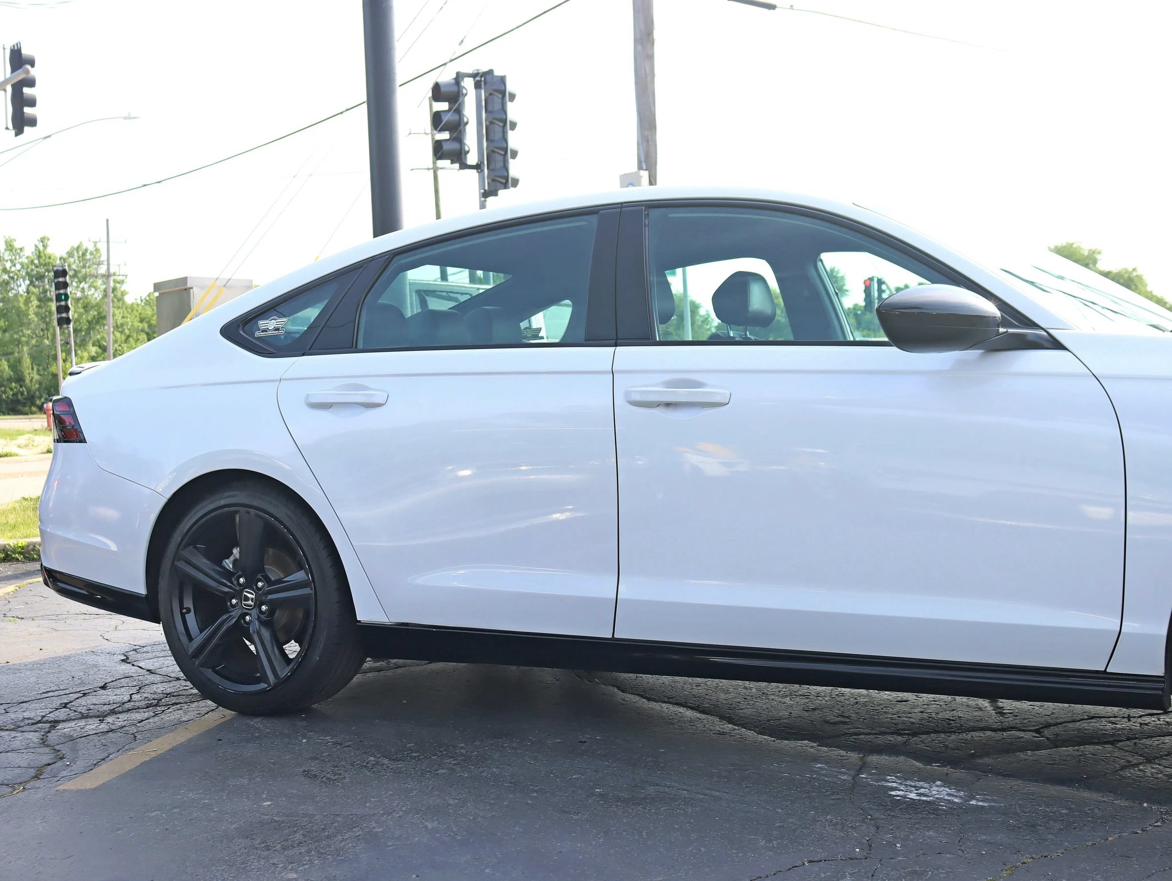 Used 2024 Honda Accord Sport image 4