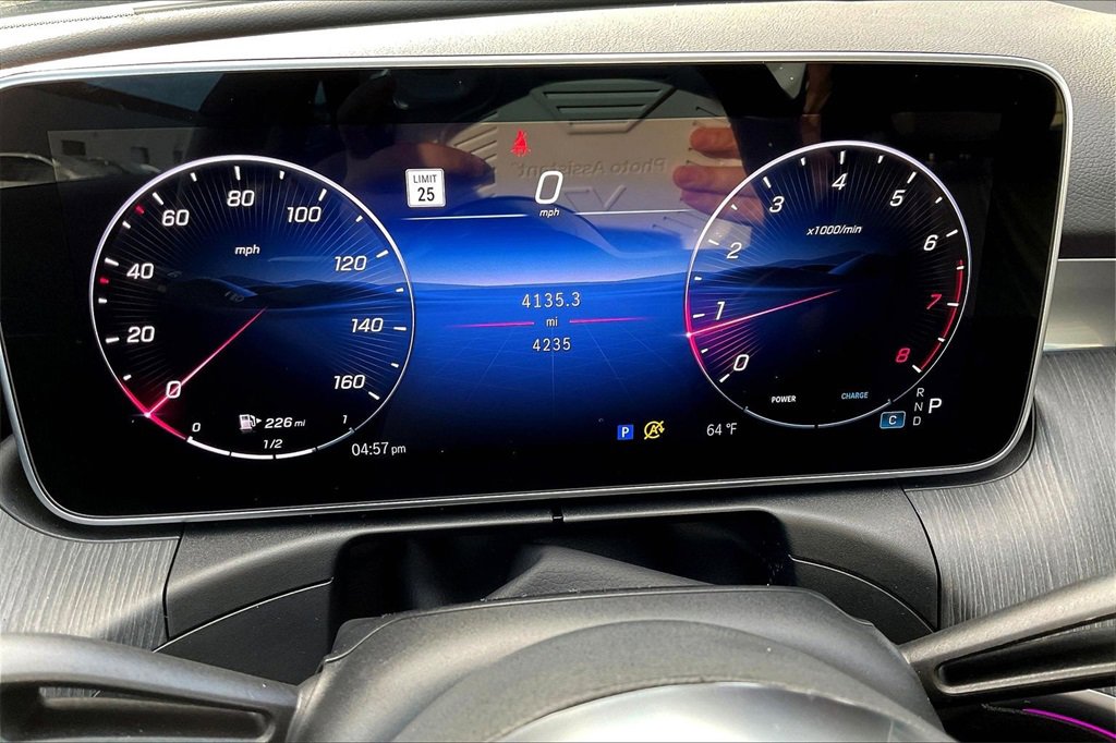 Used 2025 Mercedes-Benz CLE 300 4MATIC Coupe image 18