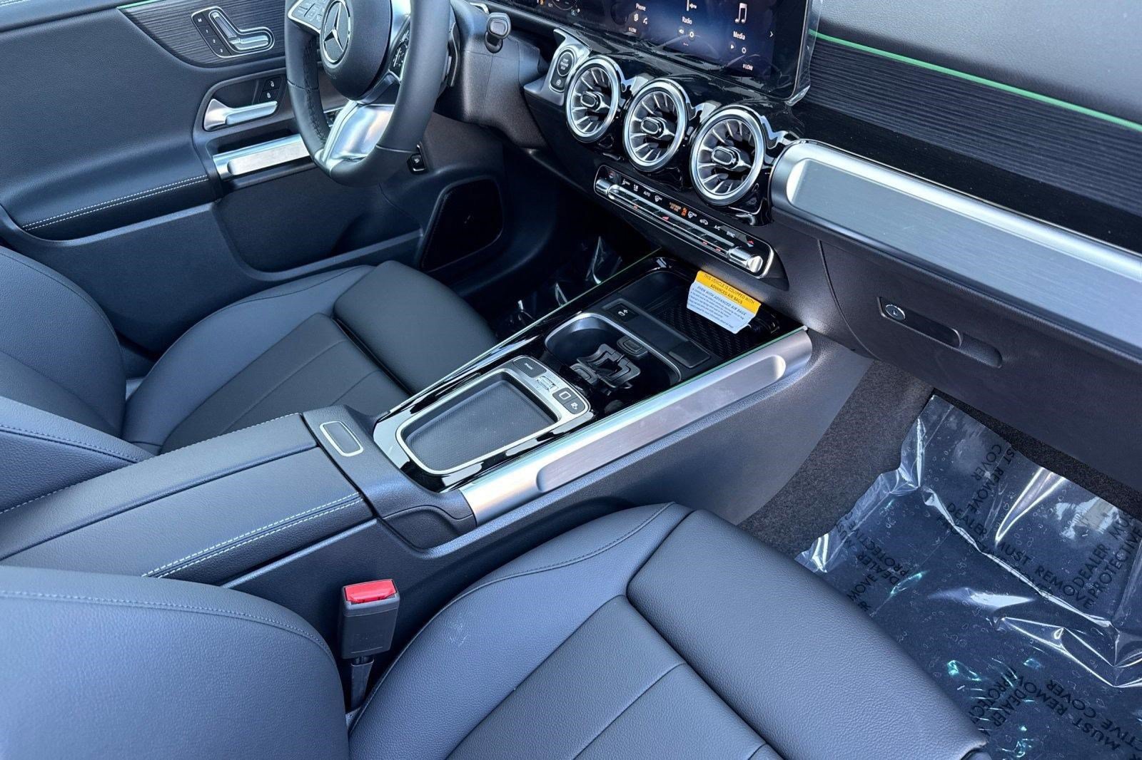 New 2026 Mercedes-Benz GLB 250 image 23