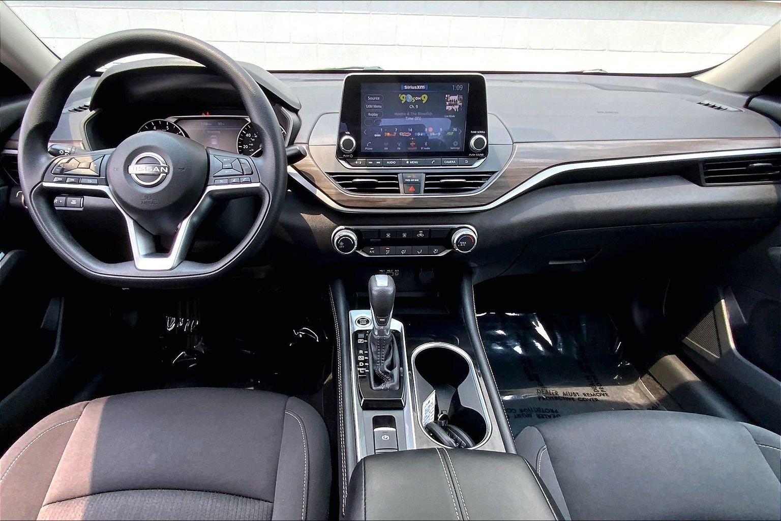 Used 2023 Nissan Altima 2.5 SV AWD/4WD image 19
