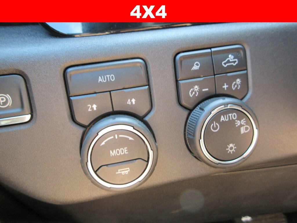 Certified 2024 Chevrolet Silverado 1500 LT w/ Safety Package AWD/4WD image 28