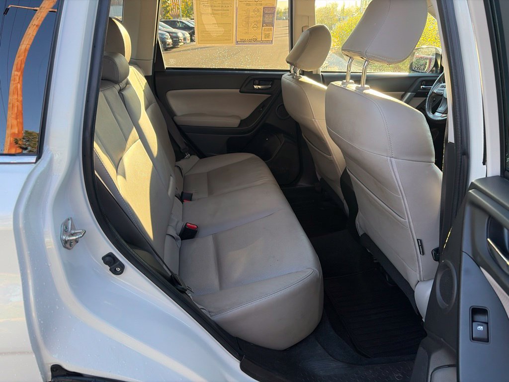 Used 2015 Subaru Forester 2.5i Limited AWD/4WD image 17