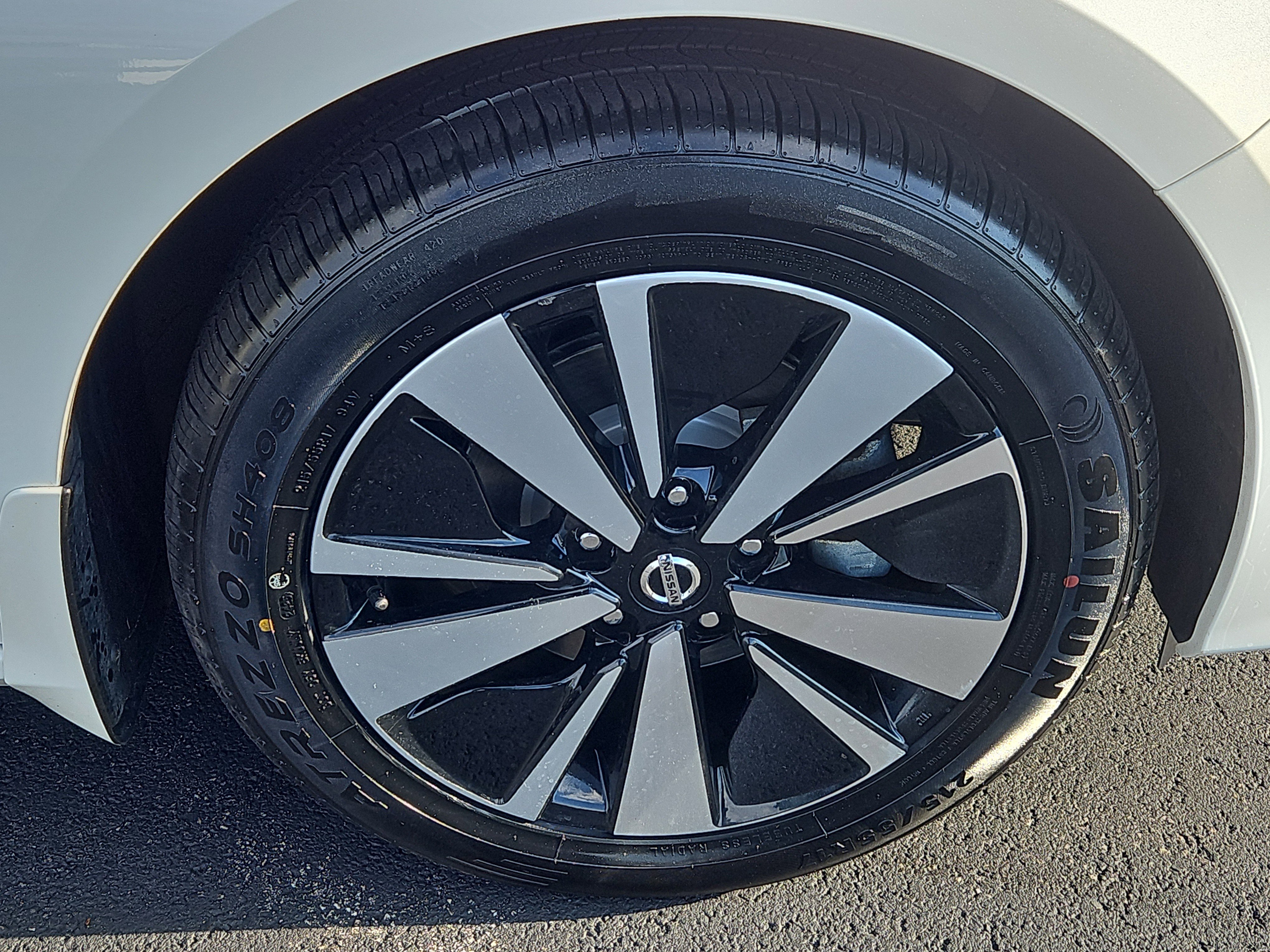 Used 2021 Nissan Altima 2.5 SV w/ SV Premium Package image 27