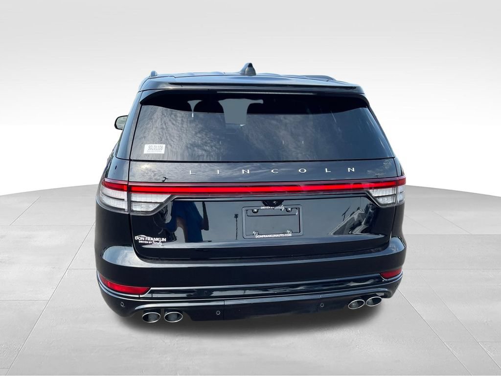 Used 2025 Lincoln Aviator Reserve w/ Jet Appearance Package AWD/4WD image 4