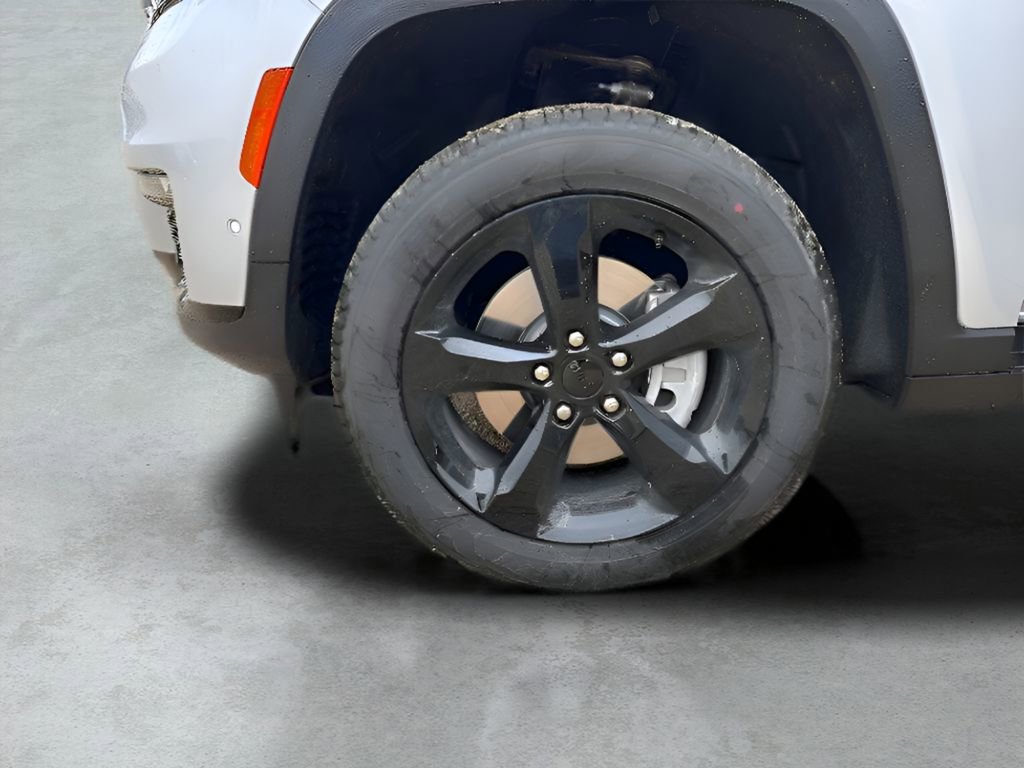 New 2025 Jeep Grand Cherokee L Limited w/ Luxury Tech Group II image 46