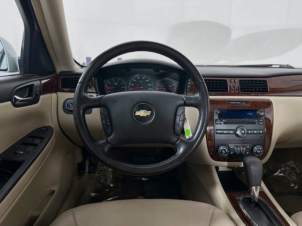 Used 2011 Chevrolet Impala LT w/ Luxury Edition Package image 25