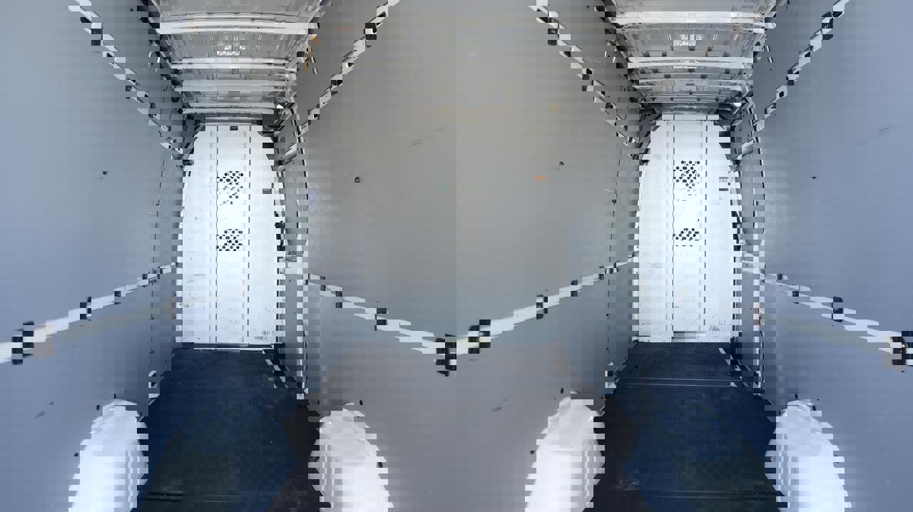 Used 2023 Mercedes-Benz Sprinter 2500 image 12