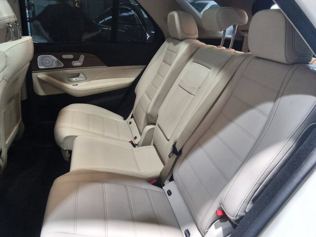 Used 2021 Mercedes-Benz GLE 350 4MATIC w/ AMG Line Exterior image 22