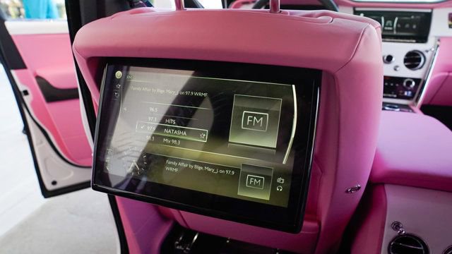 Used 2024 Rolls-Royce Cullinan Sport Utility image 76