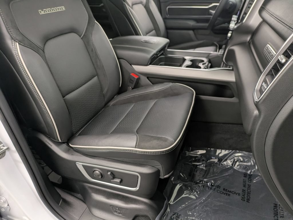 Used 2026 RAM 1500 Laramie w/ Sport Appearance Package AWD/4WD image 29