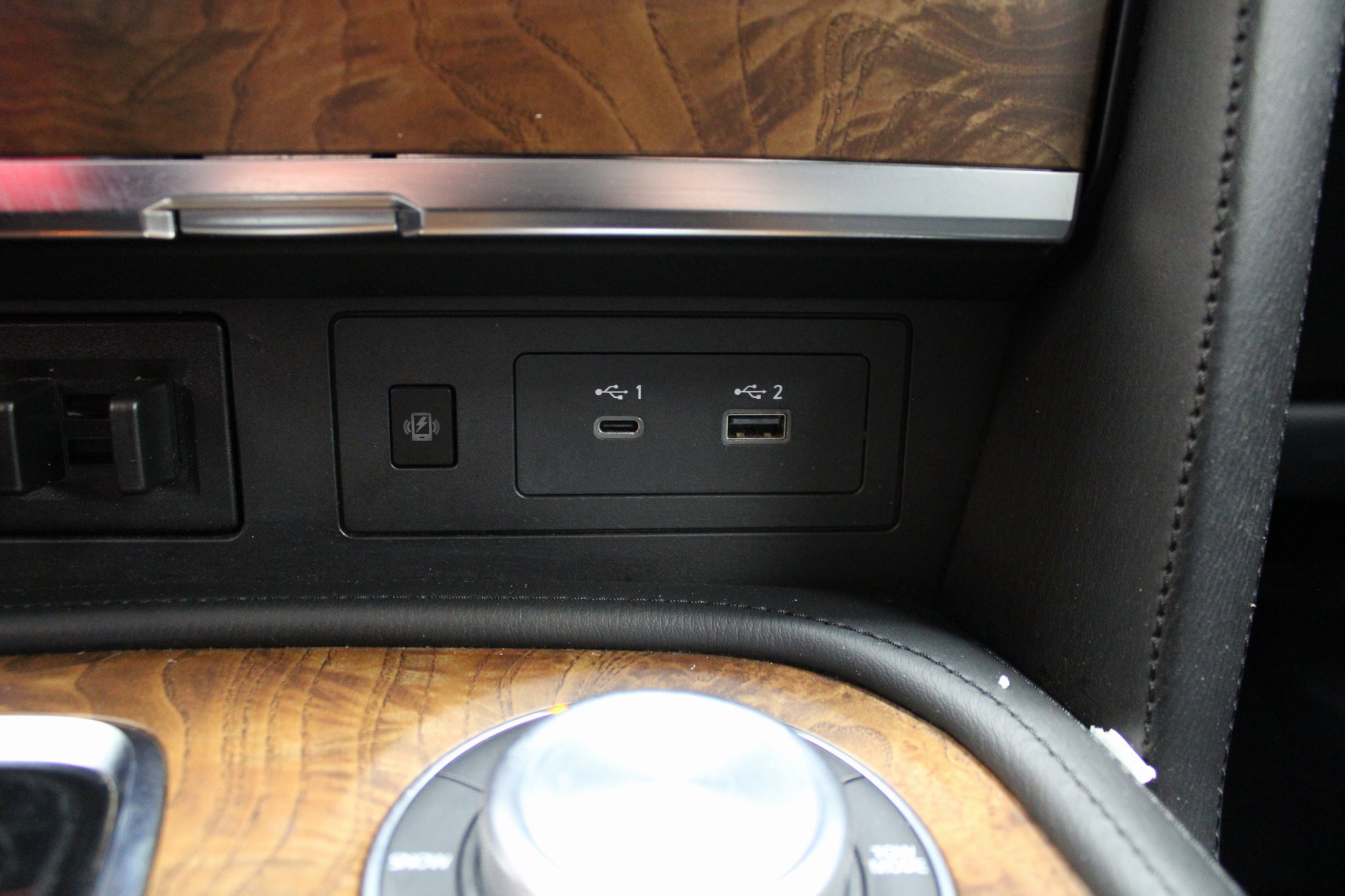 Used 2024 Nissan Armada SL image 67