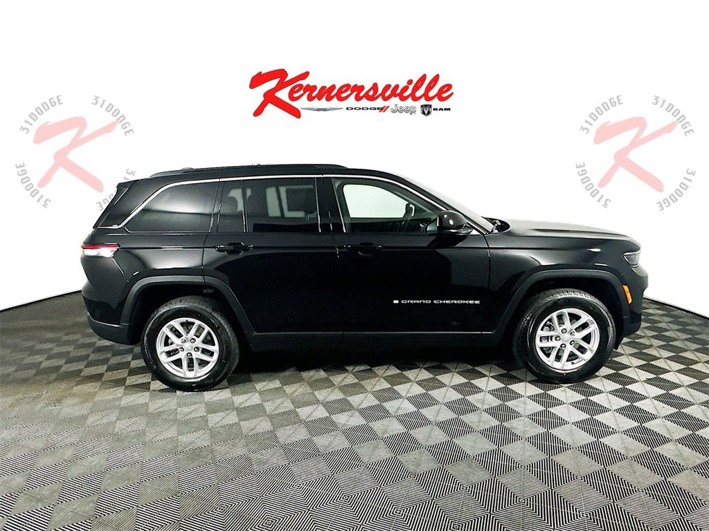 New 2025 Jeep Grand Cherokee Laredo X w/ Luxury Tech Group I image 8