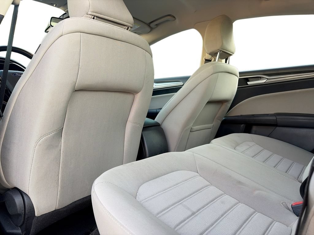 Used 2020 Ford Fusion S FWD image 26