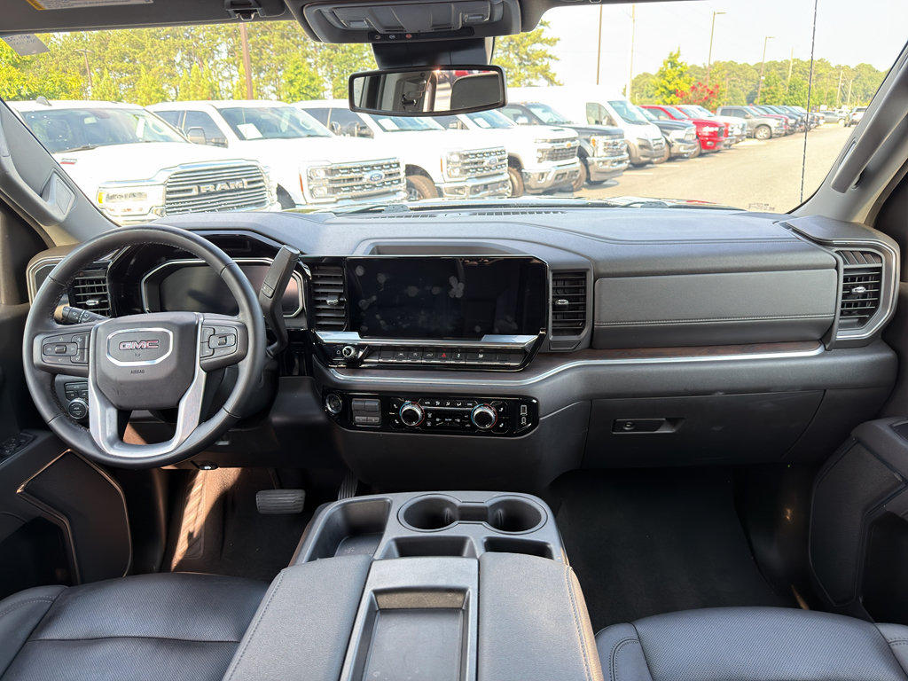 Used 2026 GMC Sierra 1500 SLT AWD/4WD image 11