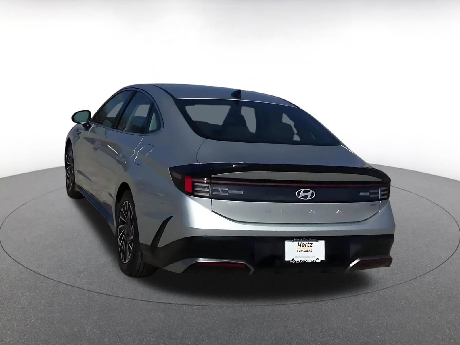 Used 2025 Hyundai Sonata SEL FWD image 11