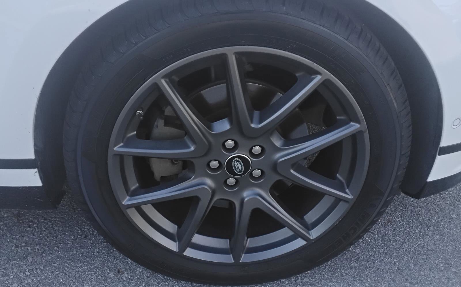 Used 2021 Land Rover Range Rover Velar R-Dynamic S image 10