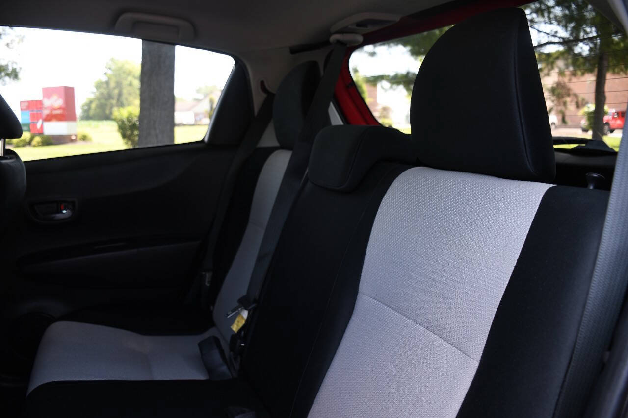 Used 2013 Toyota Yaris LE FWD image 15