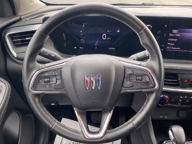 Certified 2024 Buick Encore GX Preferred FWD image 8