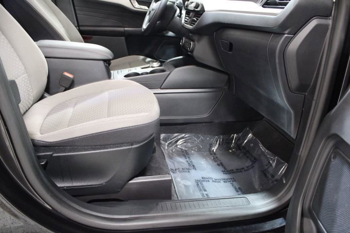 Used 2021 Ford Escape SE image 23