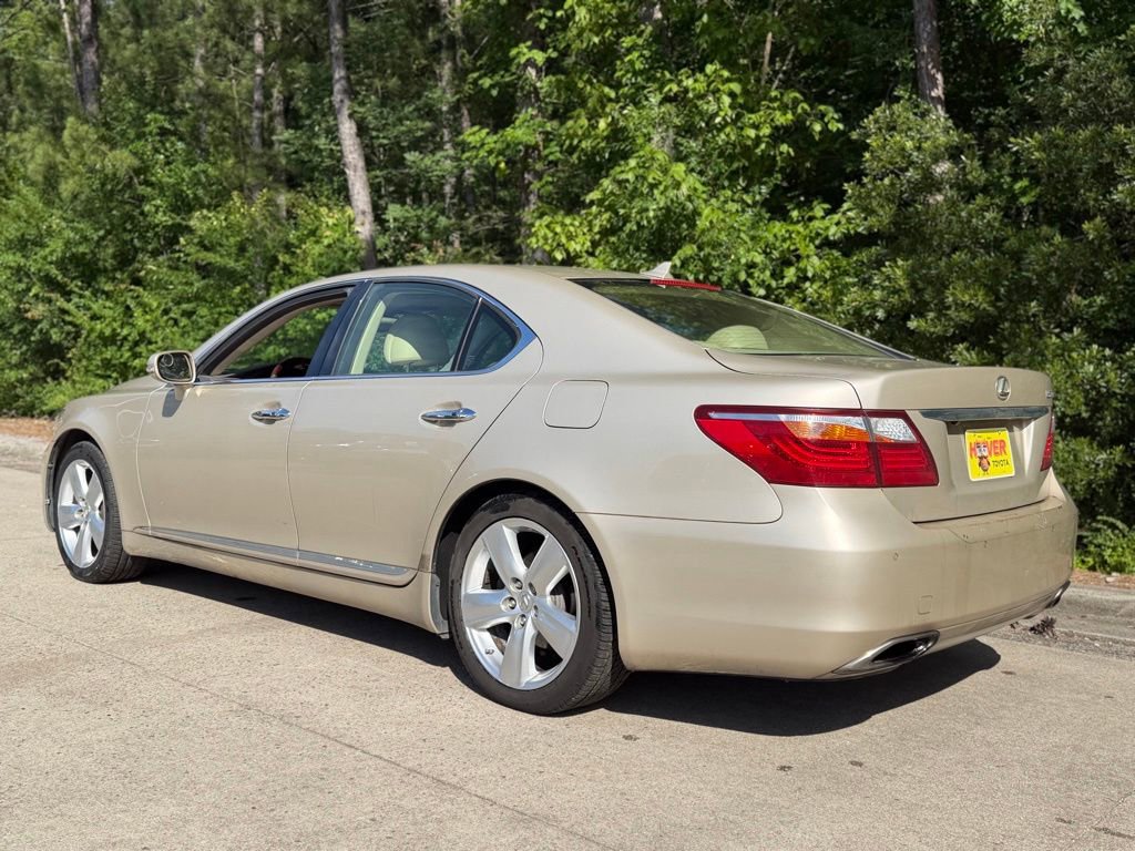 Used 2012 Lexus LS 460 w/ Comfort Pkg RWD image 3
