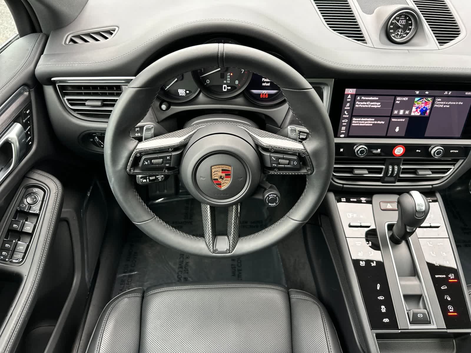 Certified 2025 Porsche Macan GTS AWD/4WD image 14