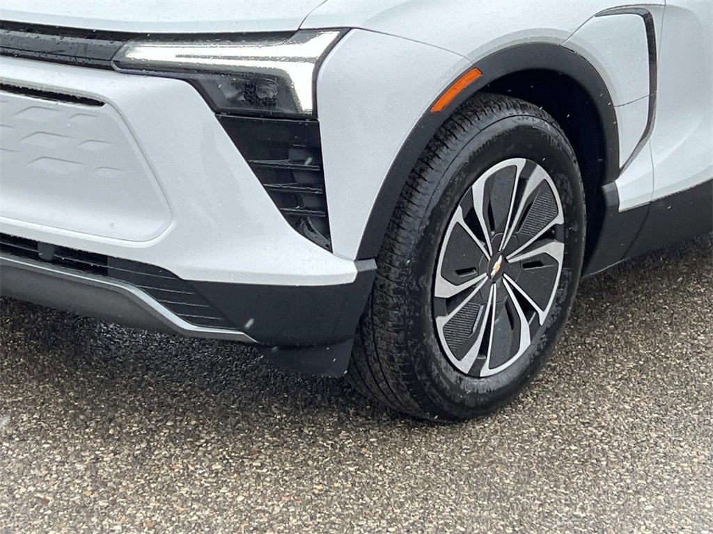 New 2026 Chevrolet Blazer EV LT image 8