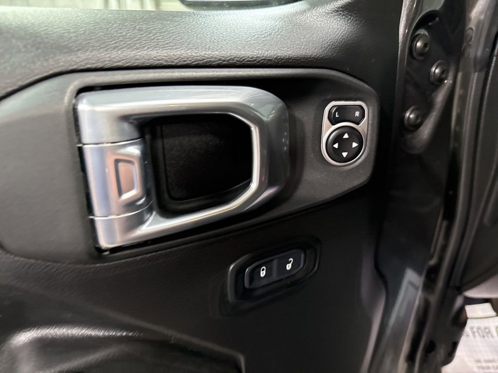 Used 2023 Jeep Gladiator Sport AWD/4WD image 23