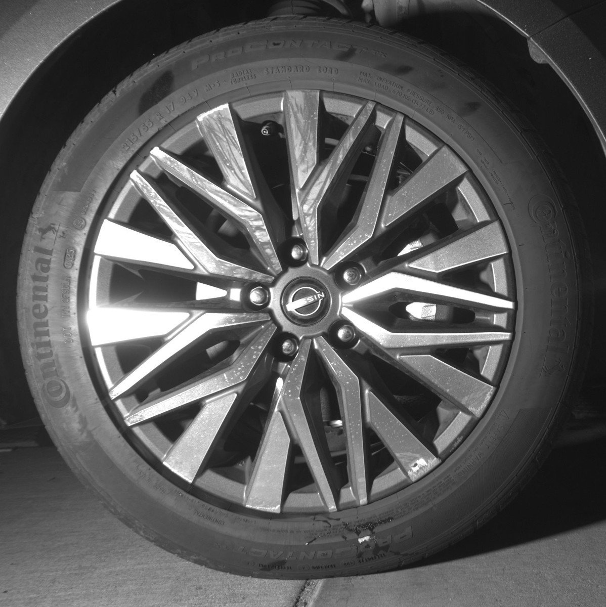 Used 2025 Nissan Altima 2.5 SV image 13