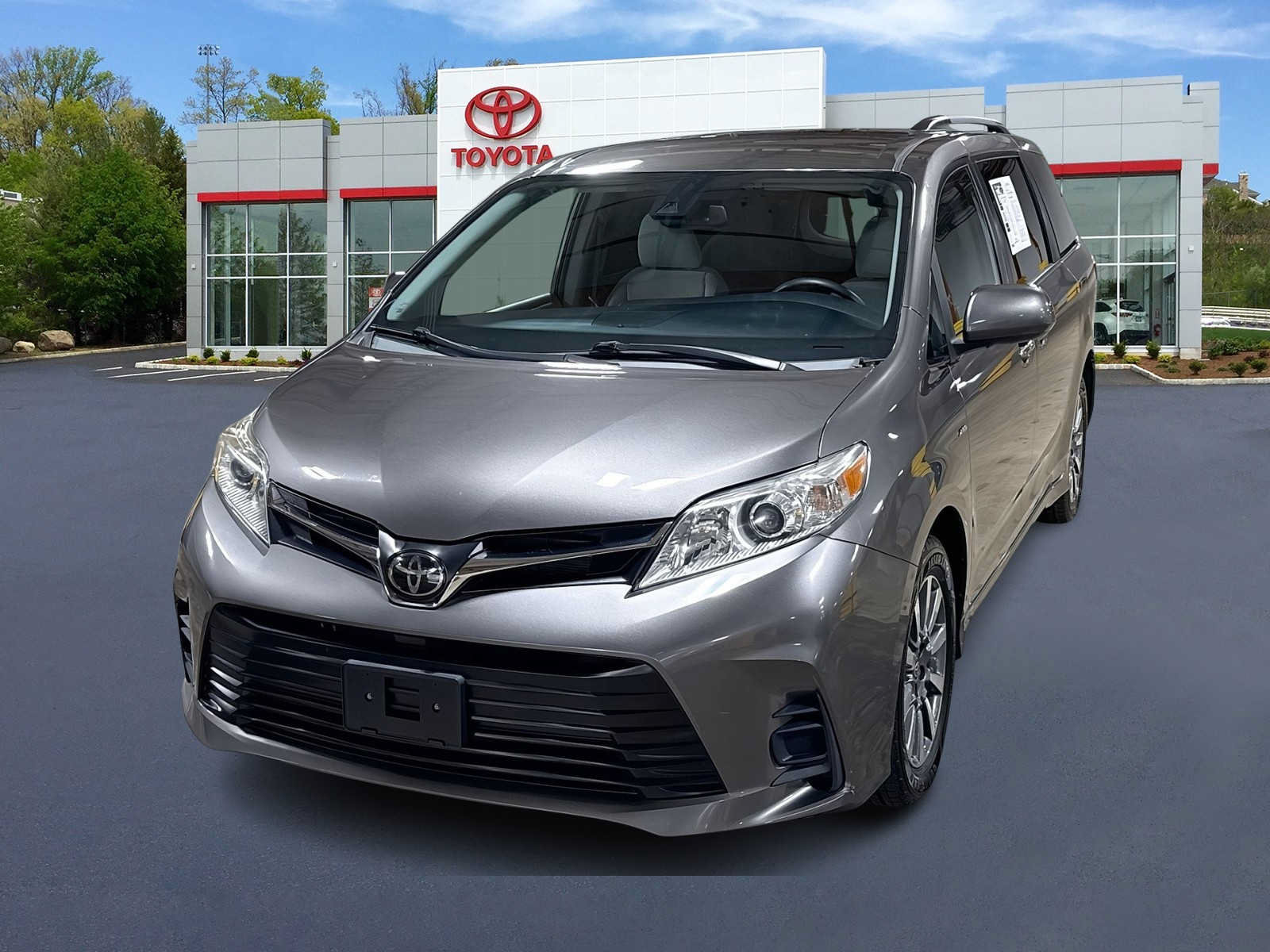 Used 2020 Toyota Sienna LE w/ LE Preferred Package AWD/4WD image 1