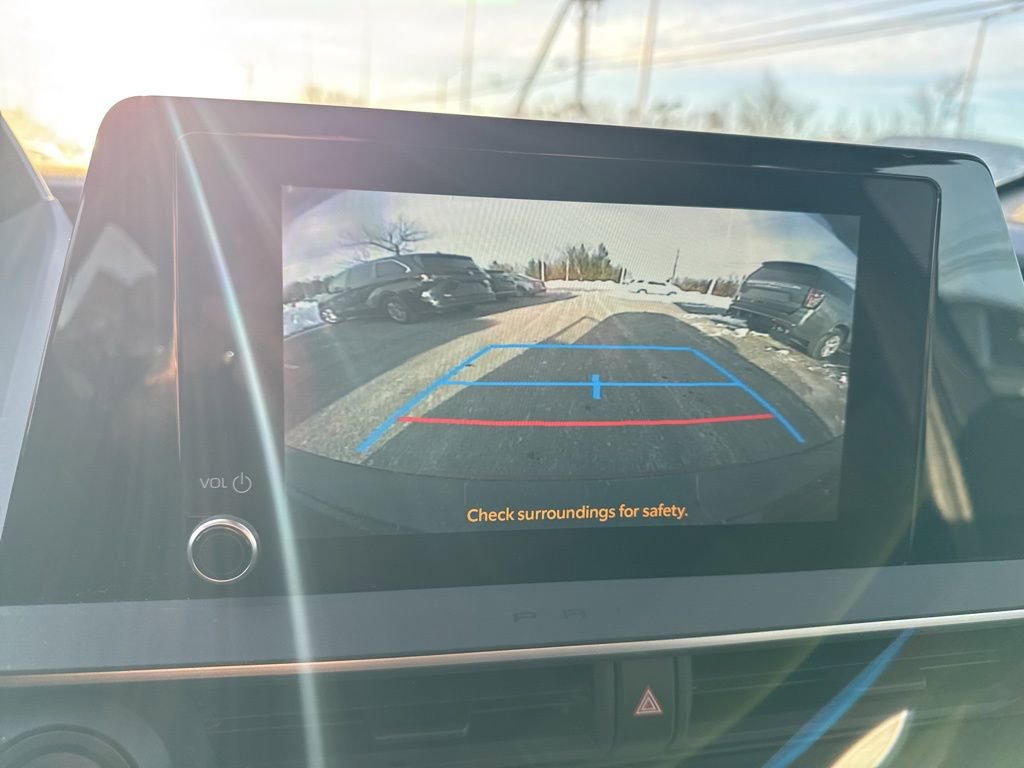 Used 2024 Toyota Prius LE image 14