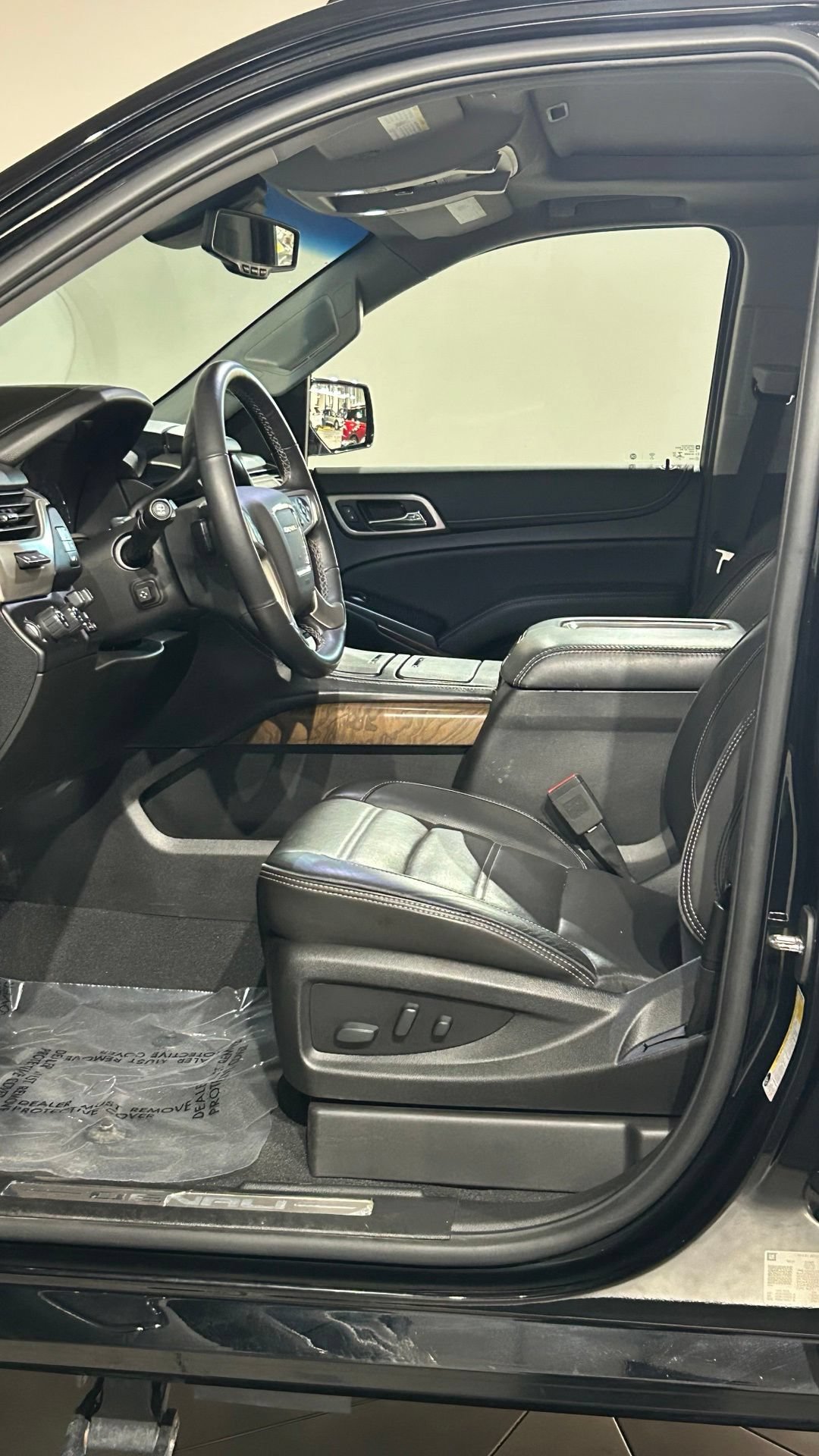 Used 2019 GMC Yukon Denali w/ Denali Ultimate Package AWD/4WD image 45