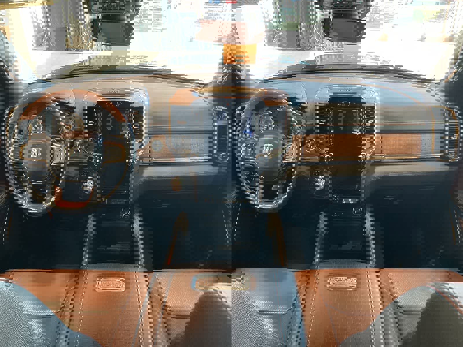 Used 2019 RAM 1500 Laramie Longhorn image 28