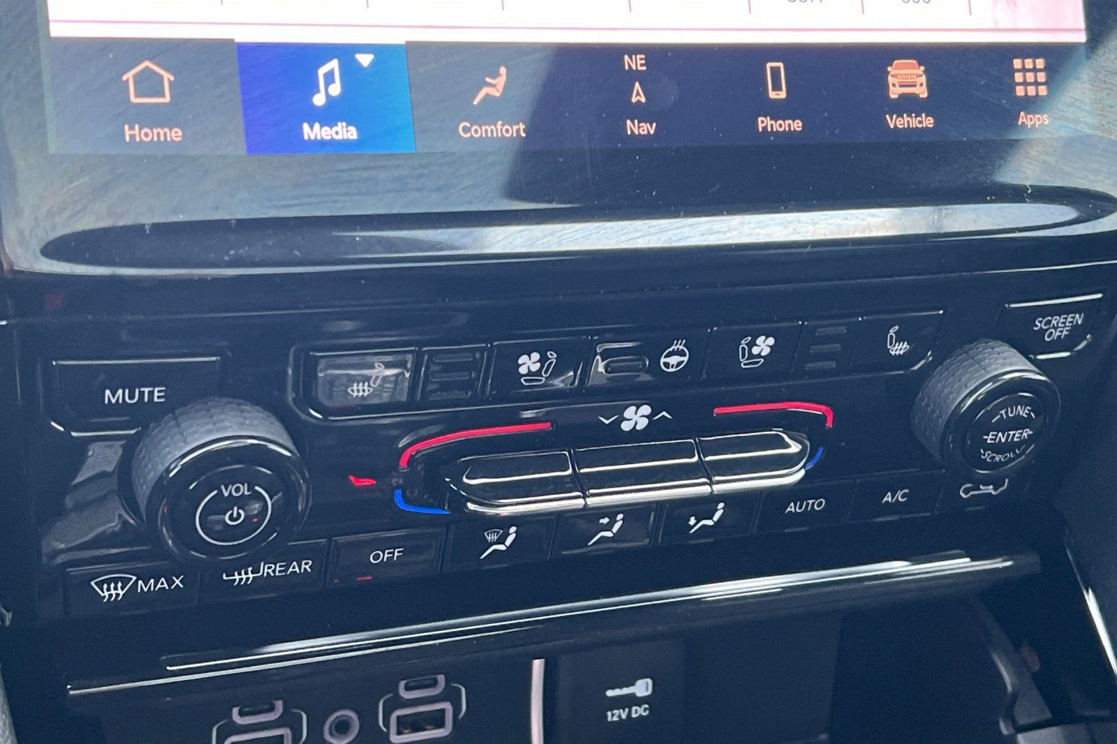 Used 2023 Jeep Grand Cherokee L Summit w/ Advanced Protech Group IV image 23