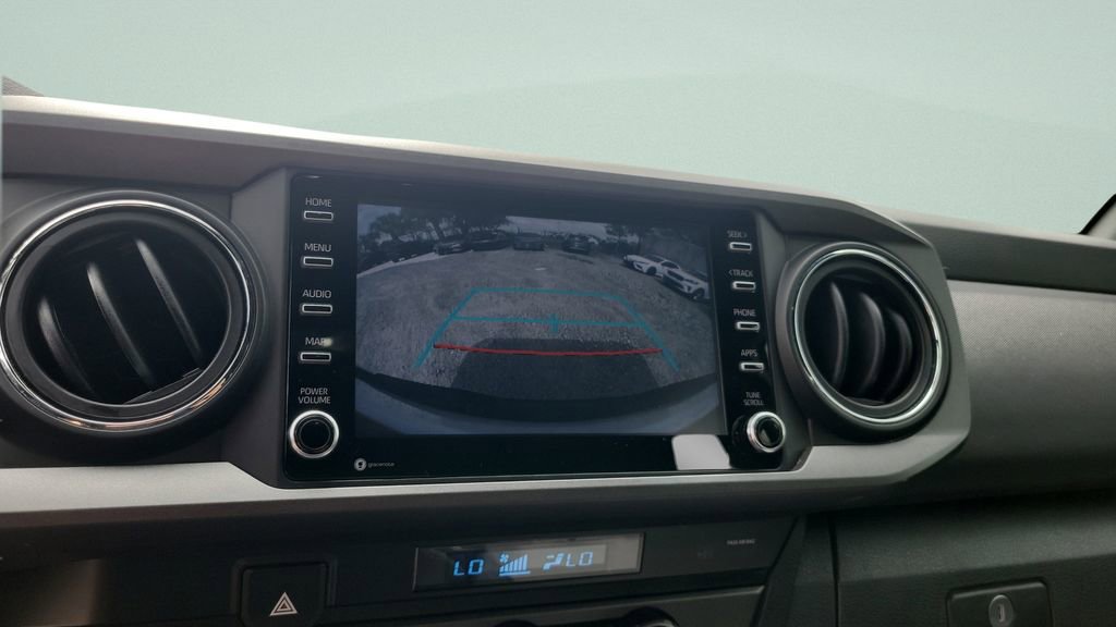 Used 2022 Toyota Tacoma TRD Sport w/ Technology Package image 25