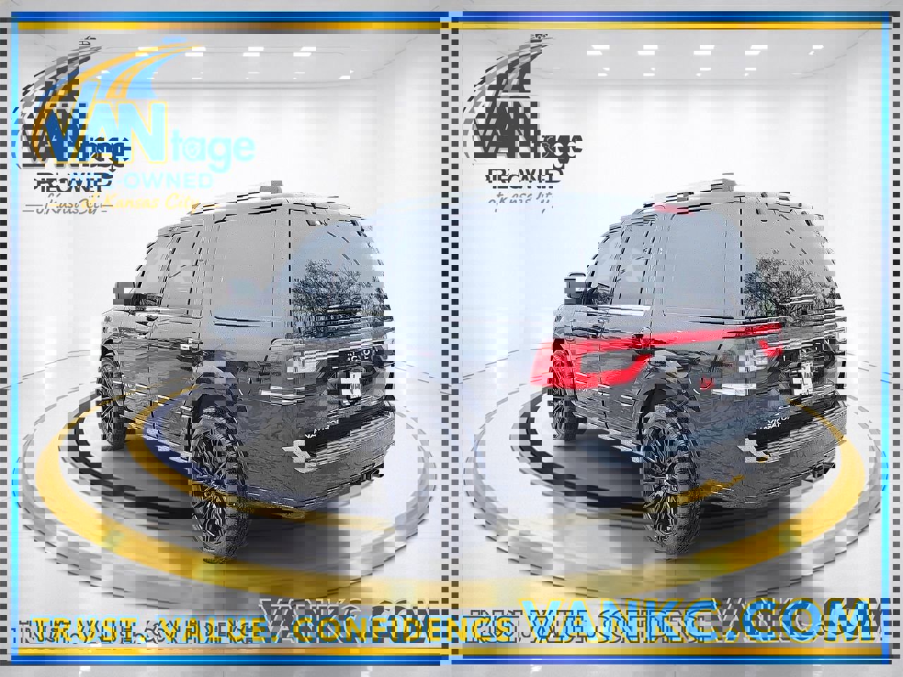 Used 2015 Lincoln Navigator 4WD w/ Equipment Group 101A Reserve image 9