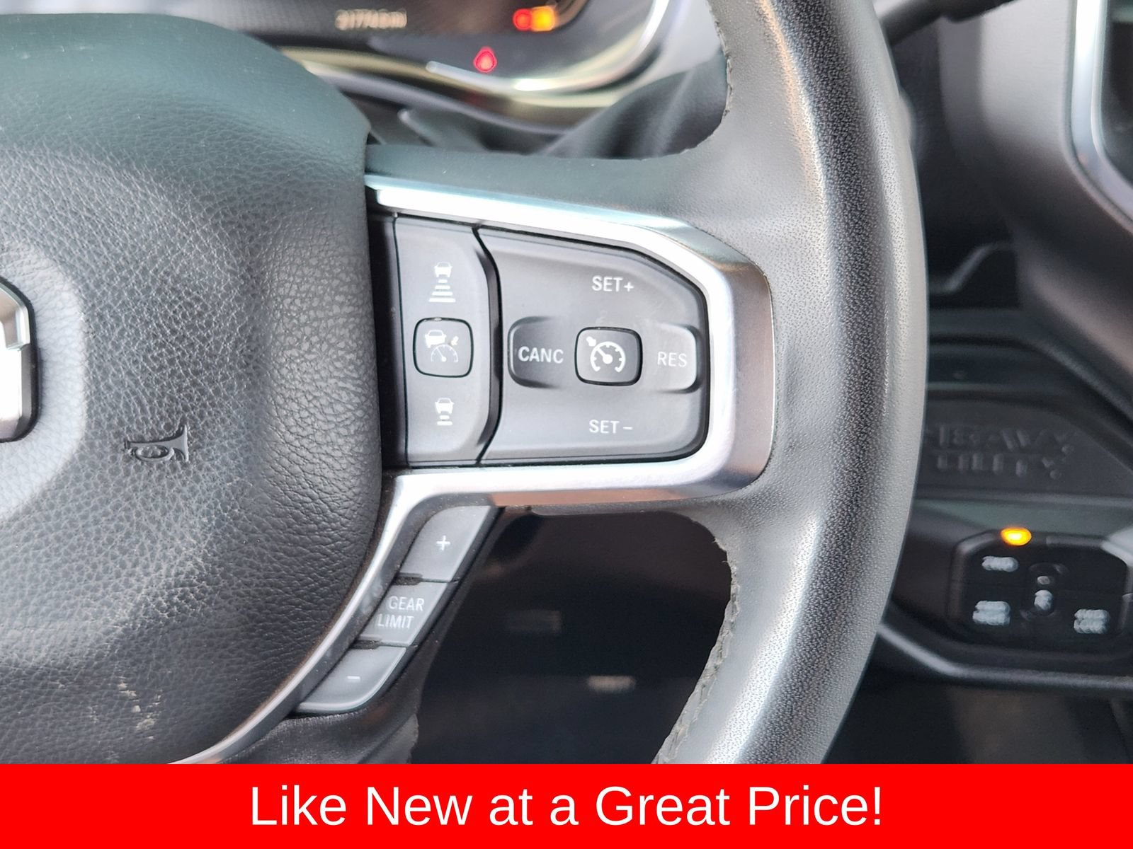 Certified 2026 RAM 2500 Laramie w/ Night Edition AWD/4WD image 40