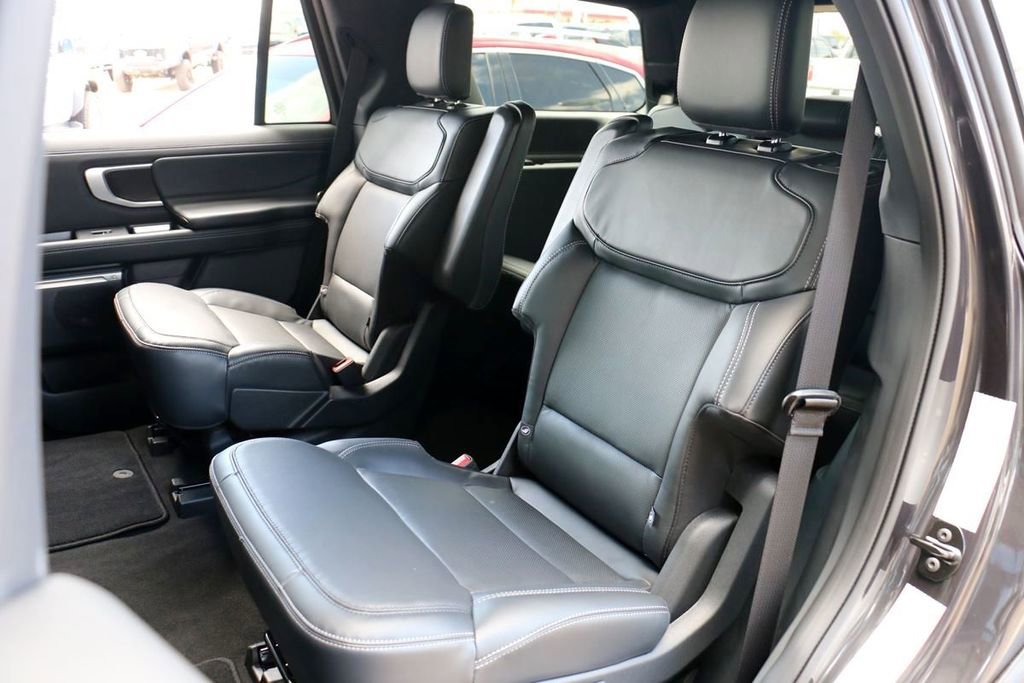 New 2026 Ford Expedition Platinum AWD/4WD image 21