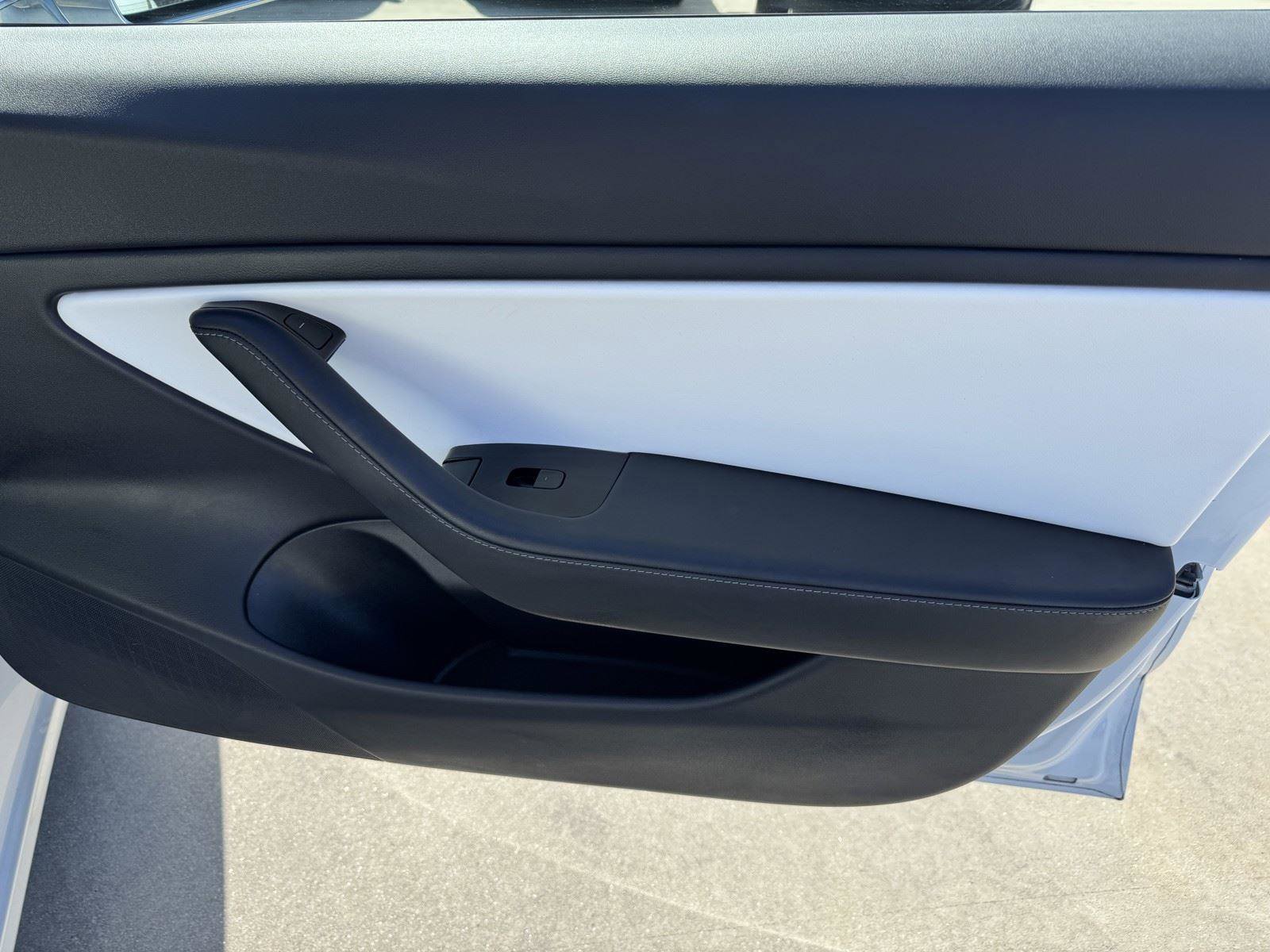Used 2019 Tesla Model 3 RWD image 9