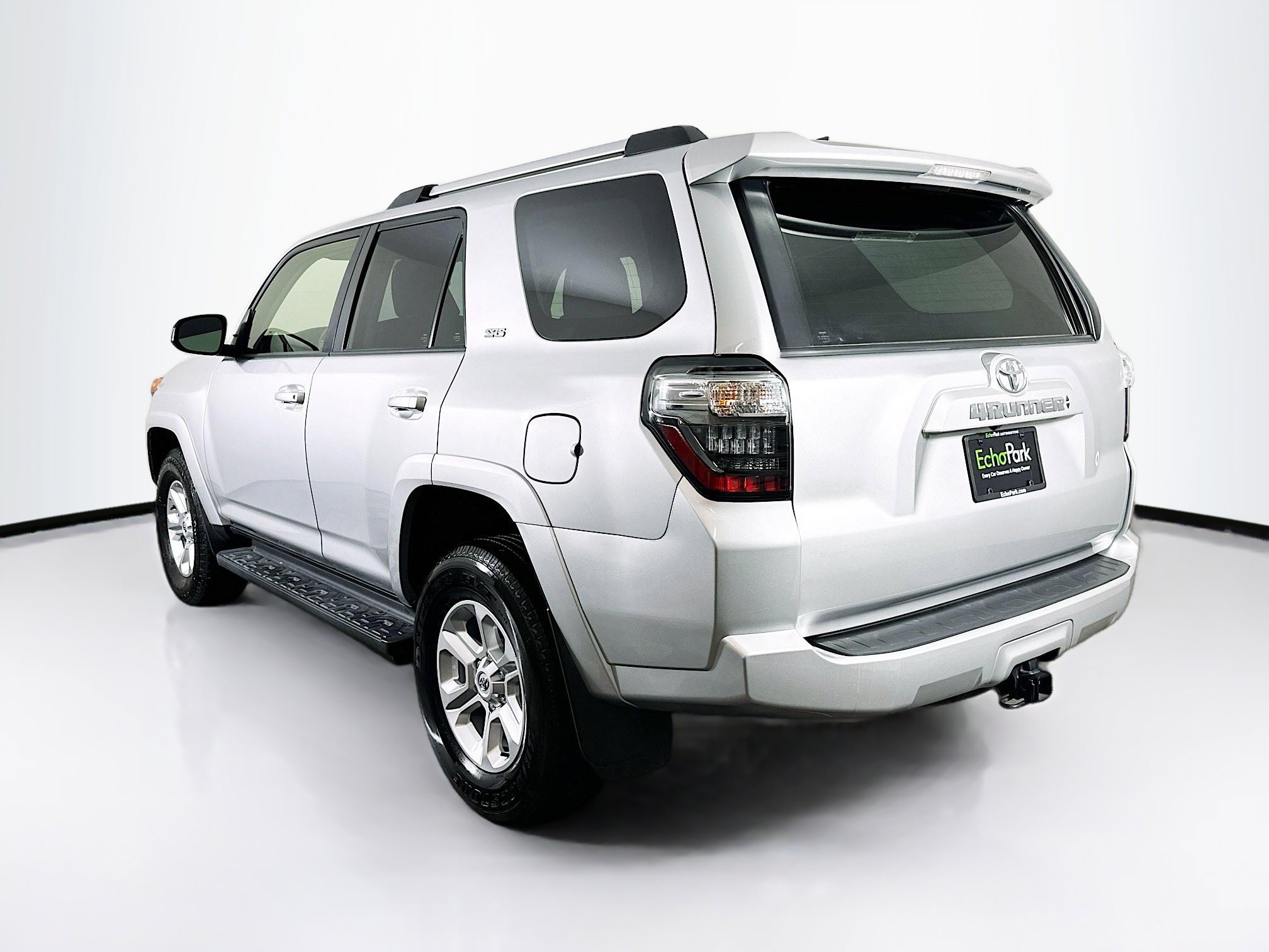 Used 2024 Toyota 4Runner SR5 image 5