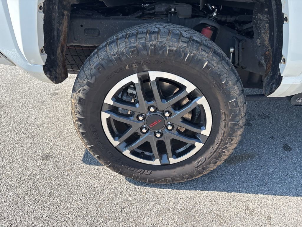 Used 2025 Toyota Tacoma TRD Sport image 48