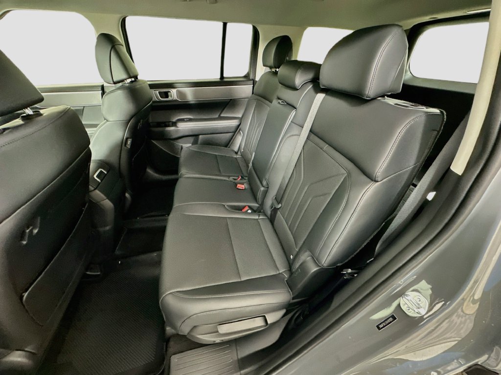 New 2027 Hyundai Santa Fe SEL FWD image 16