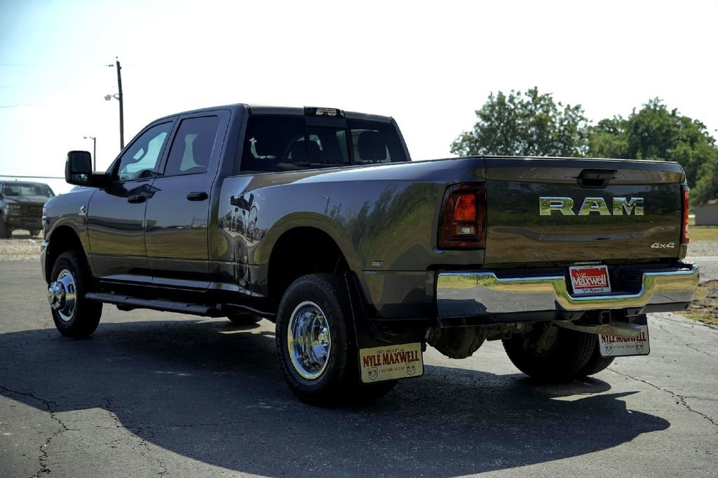 New 2026 RAM 3500 Tradesman image 9